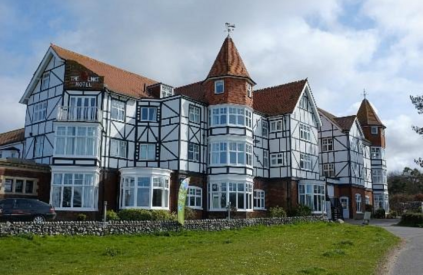 Links Hotel exterior